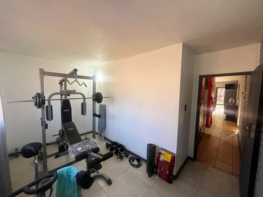 4 Bedroom Property for Sale in Val de Grace Gauteng