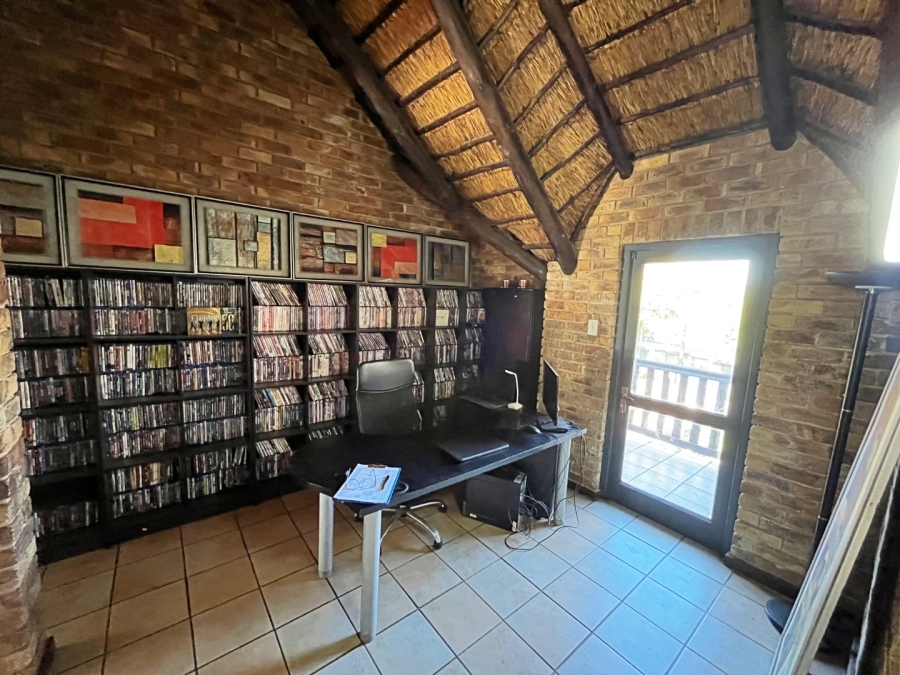 4 Bedroom Property for Sale in Val de Grace Gauteng