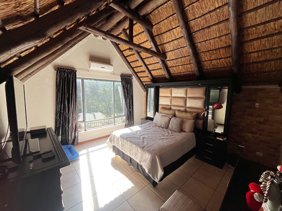 4 Bedroom Property for Sale in Val de Grace Gauteng