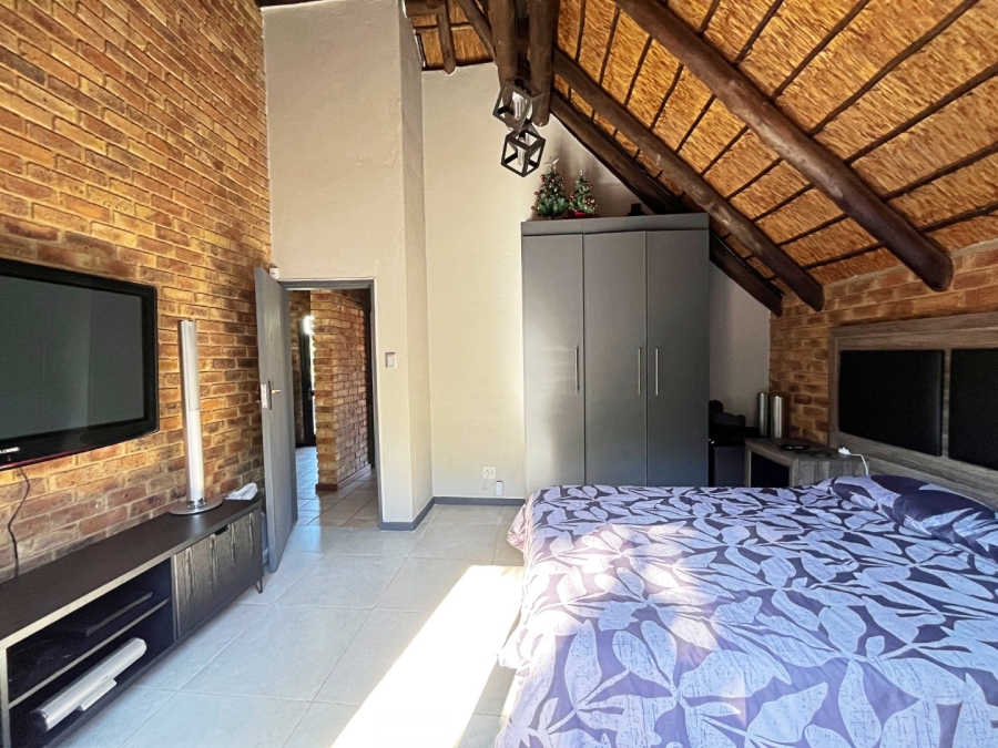 4 Bedroom Property for Sale in Val de Grace Gauteng