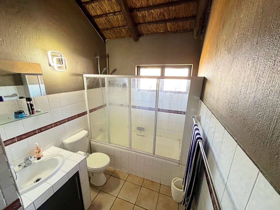 4 Bedroom Property for Sale in Val de Grace Gauteng