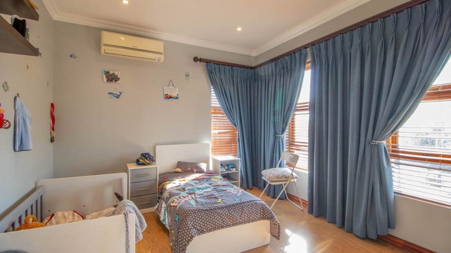 4 Bedroom Property for Sale in Greenstone Hill Gauteng