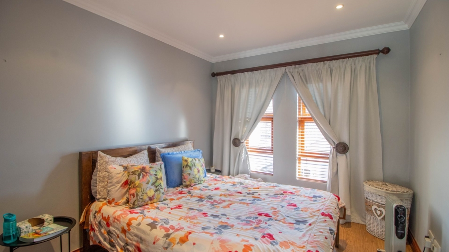 4 Bedroom Property for Sale in Greenstone Hill Gauteng