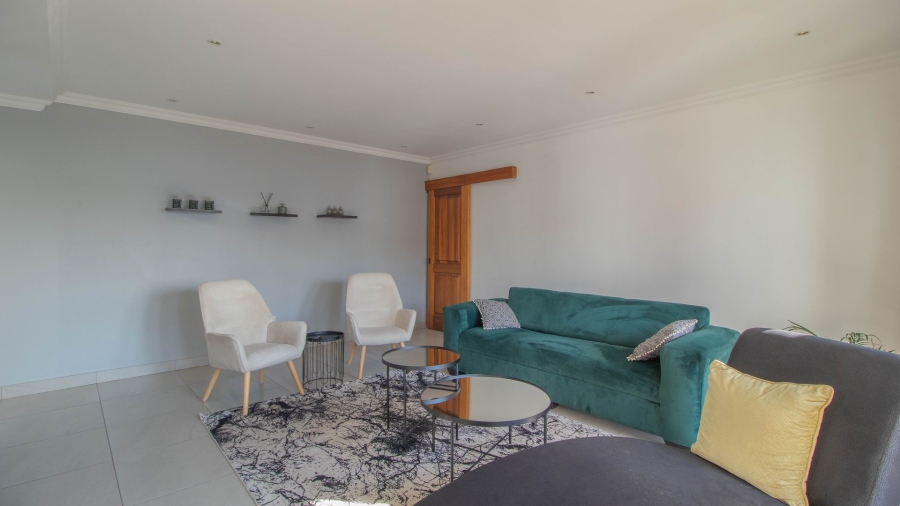 4 Bedroom Property for Sale in Greenstone Hill Gauteng