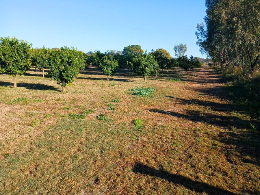 Commercial Property for Sale in Vasfontein AH Gauteng