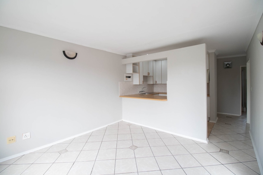 2 Bedroom Property for Sale in Glen Marais Gauteng