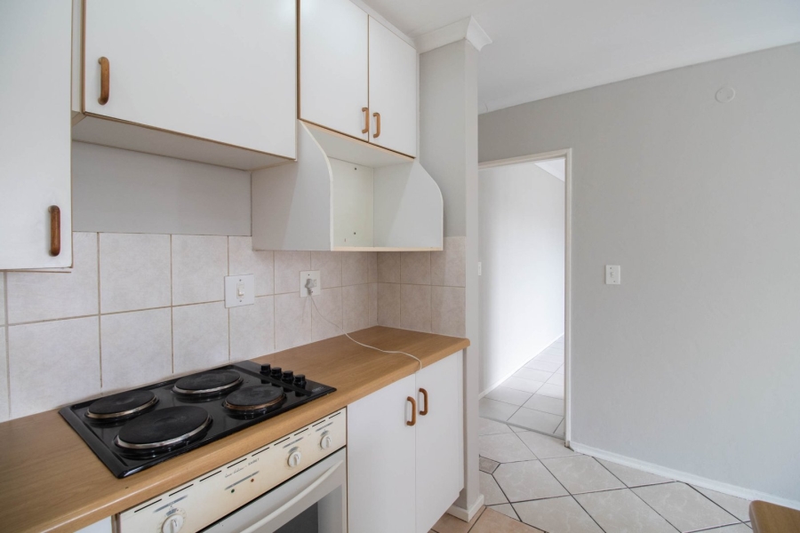 2 Bedroom Property for Sale in Glen Marais Gauteng