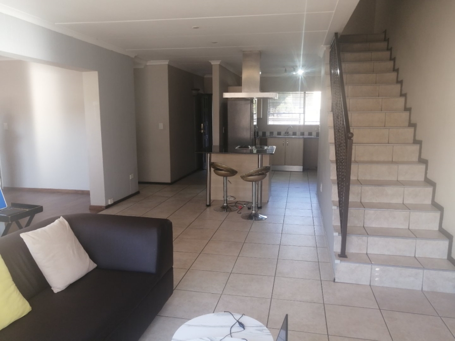 3 Bedroom Property for Sale in Broadacres Gauteng