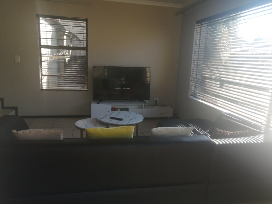 3 Bedroom Property for Sale in Broadacres Gauteng