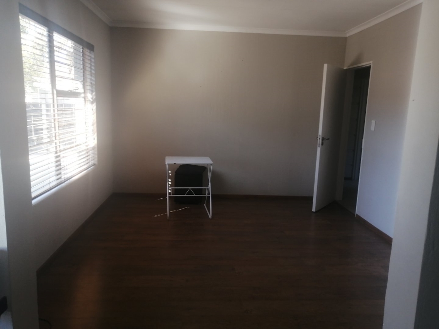 3 Bedroom Property for Sale in Broadacres Gauteng
