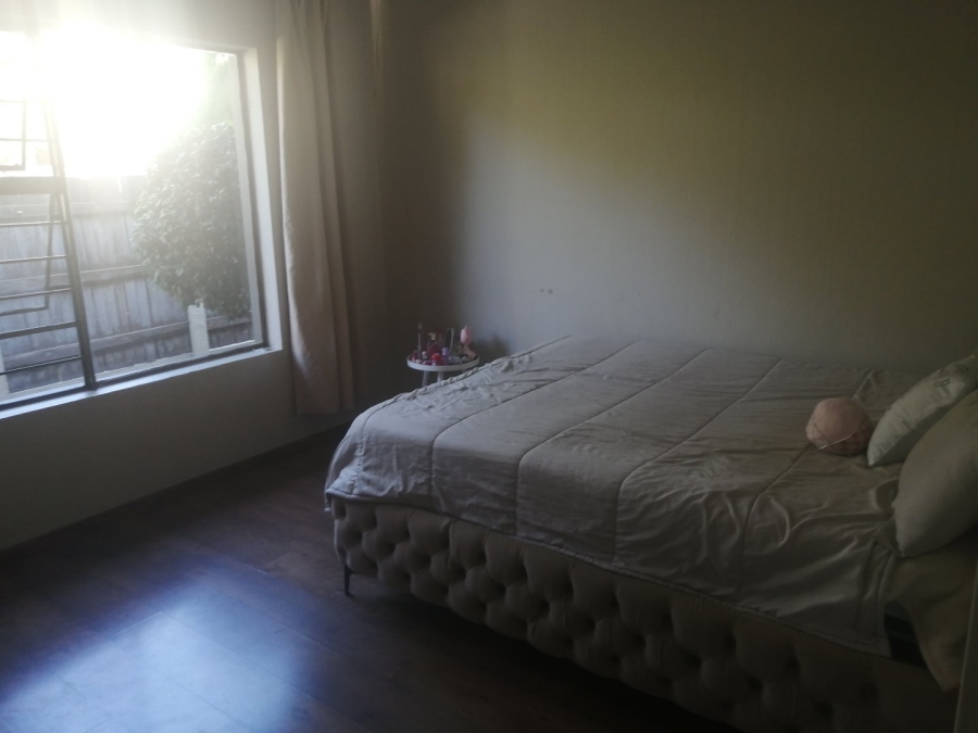 3 Bedroom Property for Sale in Broadacres Gauteng