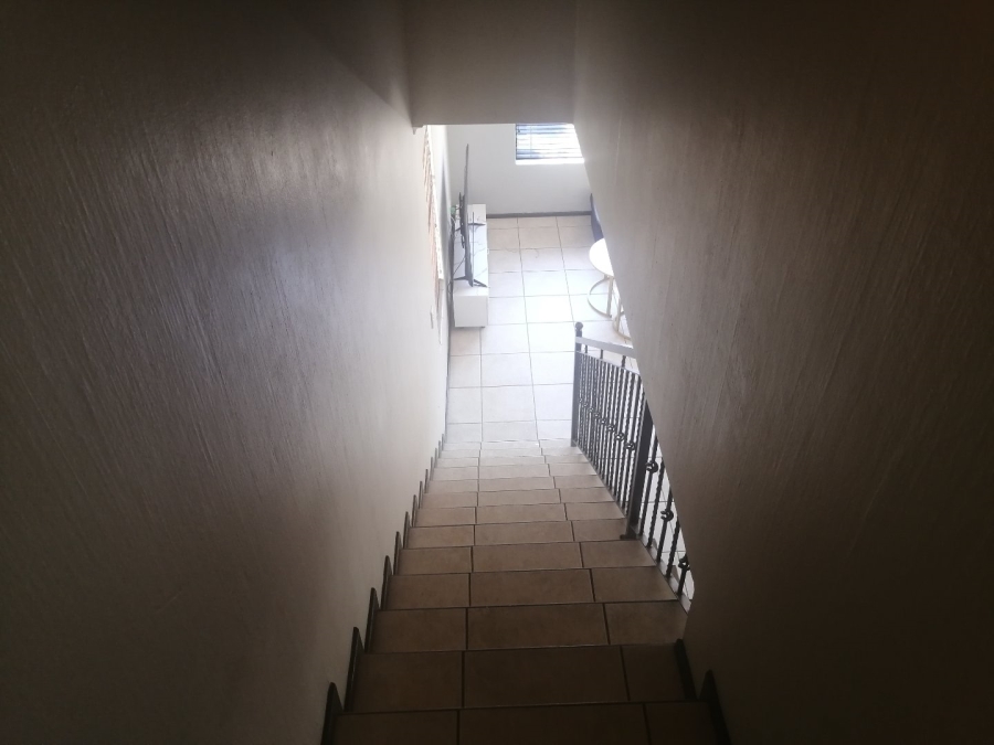 3 Bedroom Property for Sale in Broadacres Gauteng