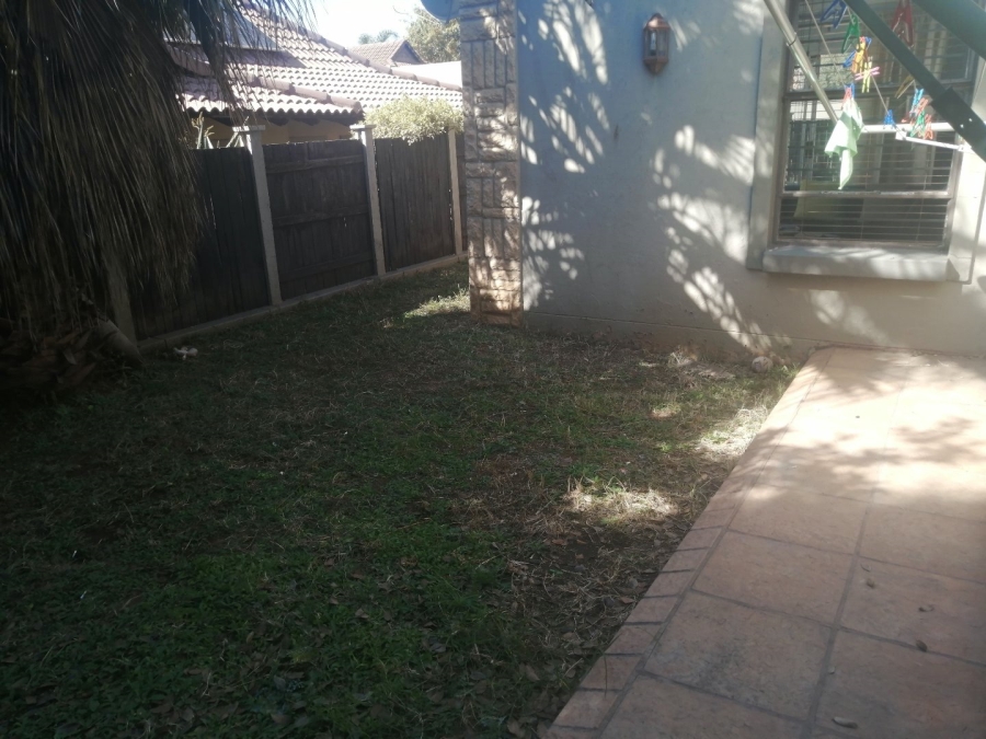 3 Bedroom Property for Sale in Broadacres Gauteng