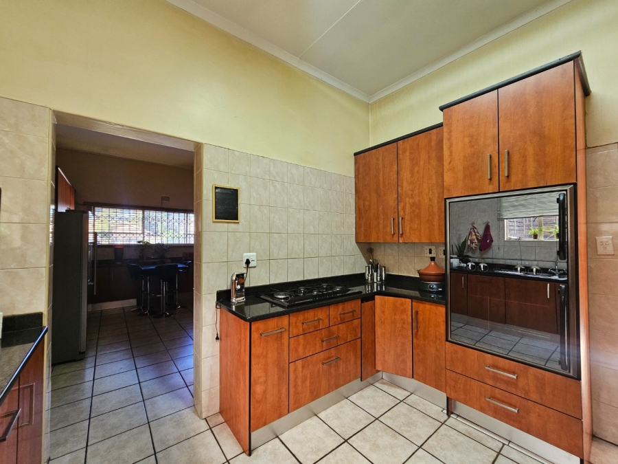 5 Bedroom Property for Sale in Vanderbijlpark Sw 2 Gauteng