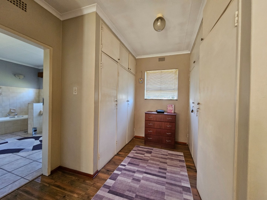5 Bedroom Property for Sale in Vanderbijlpark Sw 2 Gauteng