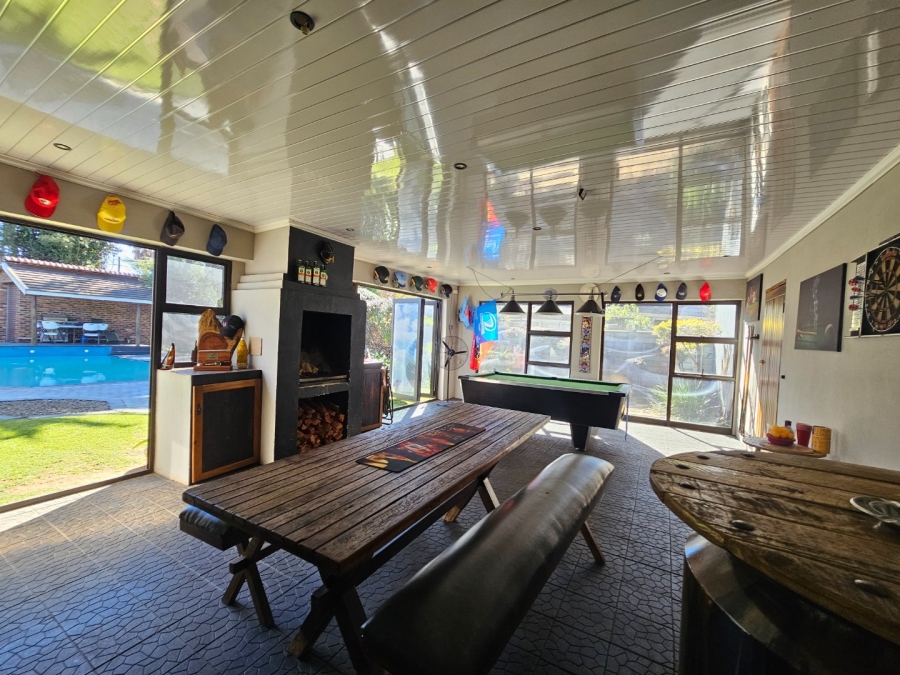 5 Bedroom Property for Sale in Vanderbijlpark Sw 2 Gauteng
