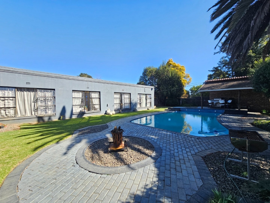 5 Bedroom Property for Sale in Vanderbijlpark Sw 2 Gauteng
