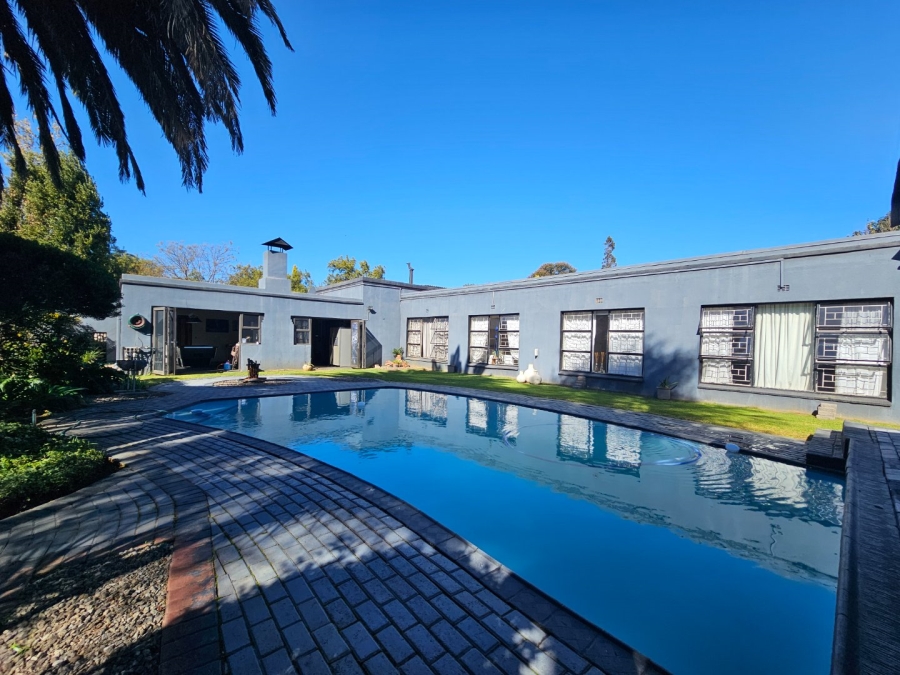 5 Bedroom Property for Sale in Vanderbijlpark Sw 2 Gauteng