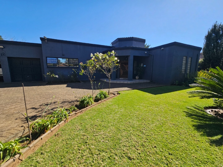 5 Bedroom Property for Sale in Vanderbijlpark Sw 2 Gauteng