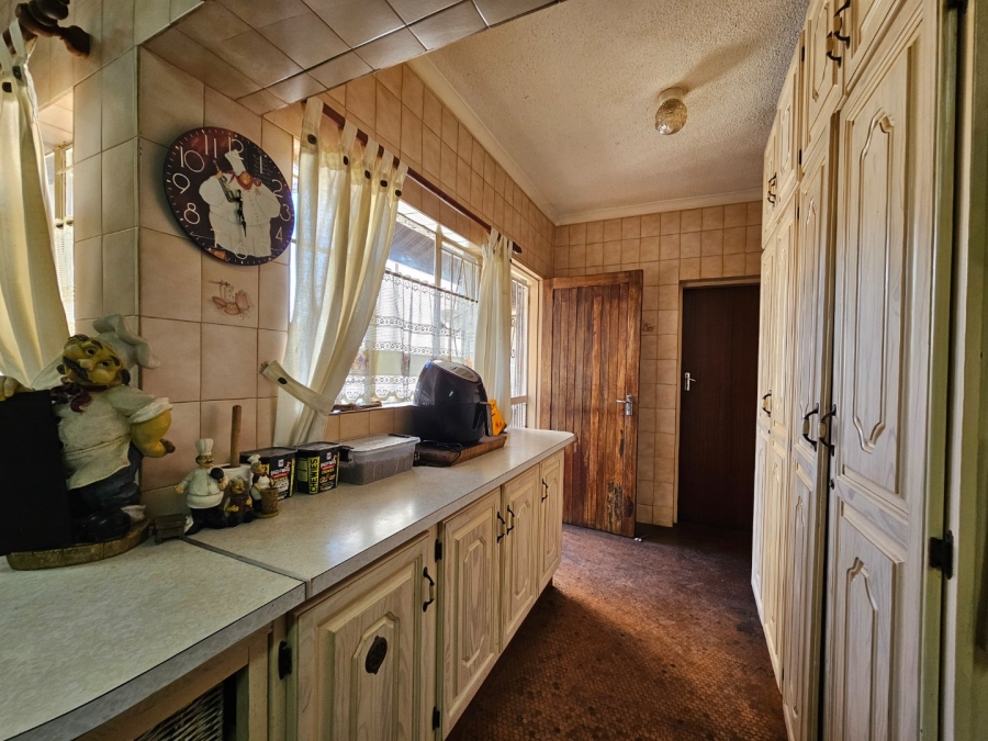 4 Bedroom Property for Sale in Vanderbijlpark SE 7 Gauteng