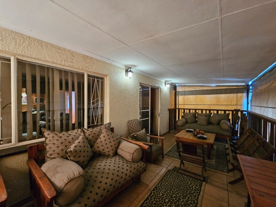 4 Bedroom Property for Sale in Vanderbijlpark SE 7 Gauteng