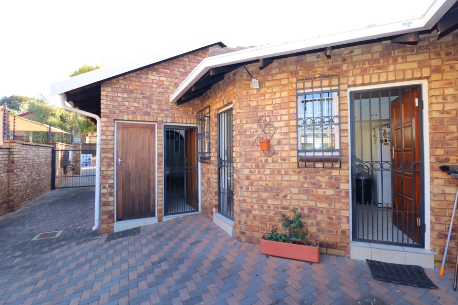 3 Bedroom Property for Sale in Moreleta Park Gauteng
