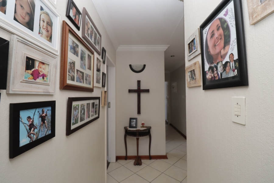 3 Bedroom Property for Sale in Moreleta Park Gauteng