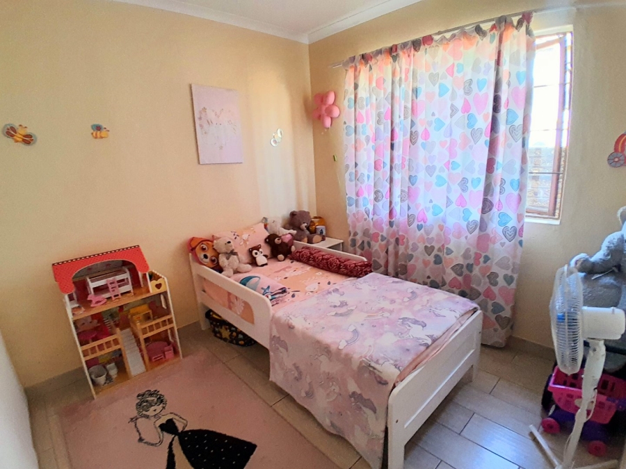 4 Bedroom Property for Sale in Halfway Gardens Gauteng