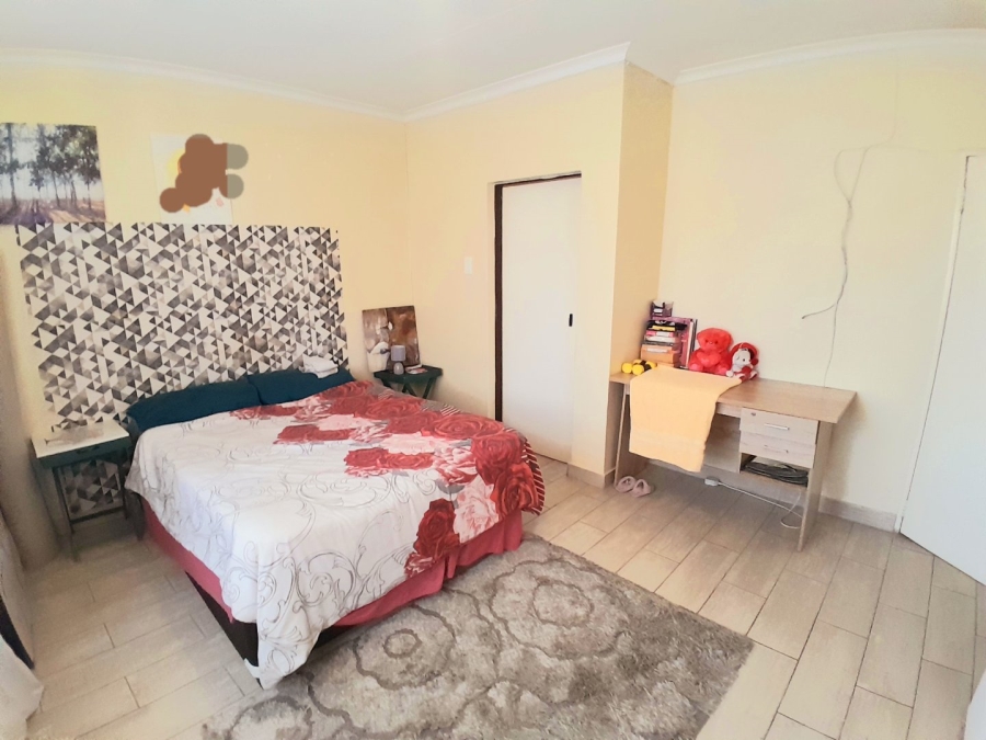 4 Bedroom Property for Sale in Halfway Gardens Gauteng