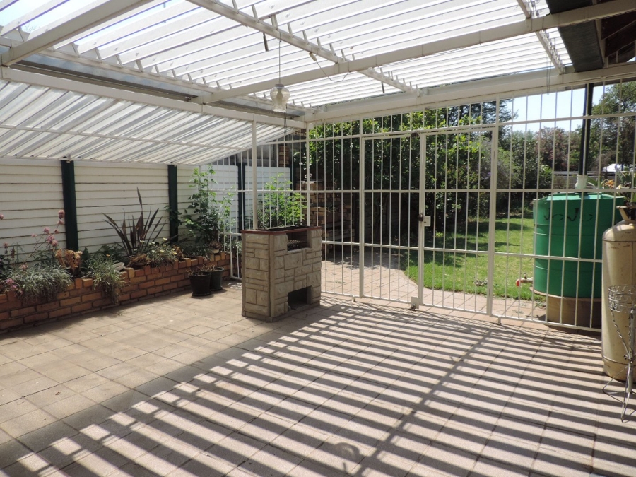 4 Bedroom Property for Sale in Vanderbijlpark Sw 2 Gauteng