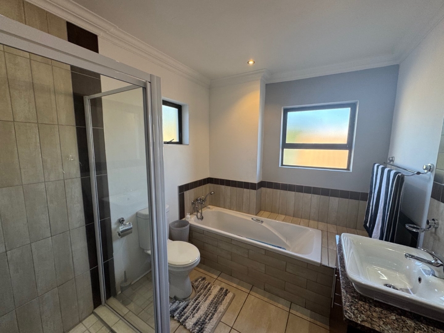 3 Bedroom Property for Sale in Midstream Hill Gauteng