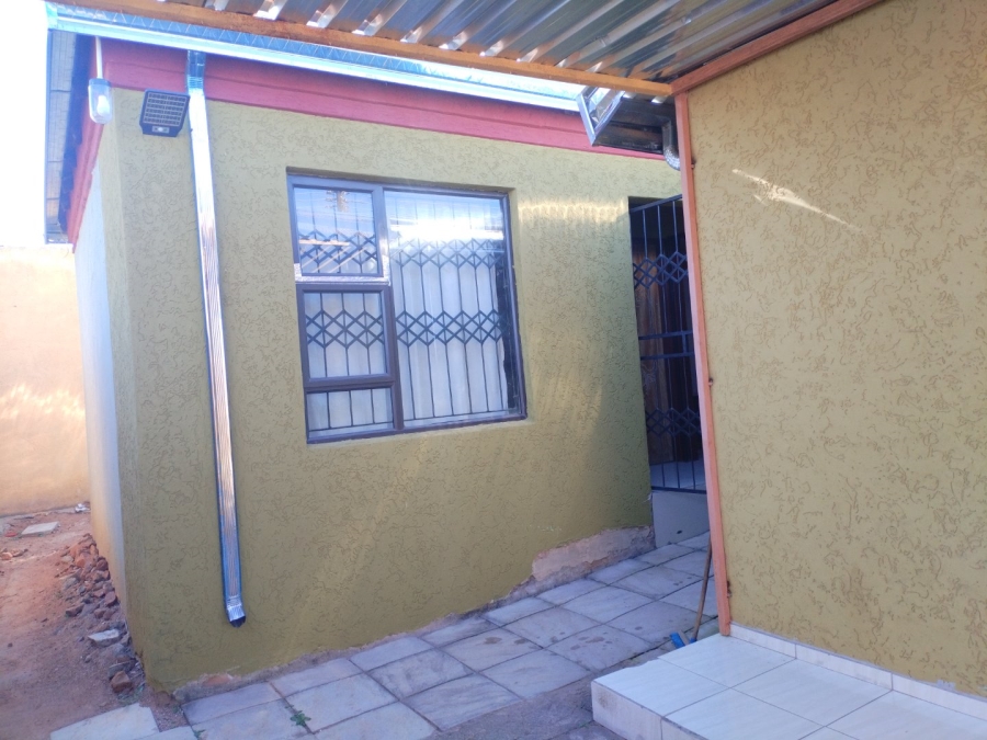 4 Bedroom Property for Sale in Soshanguve G Gauteng