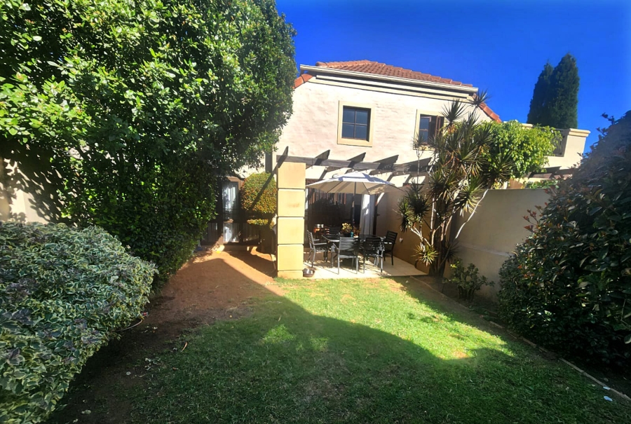 2 Bedroom Property for Sale in Sunninghill Gauteng