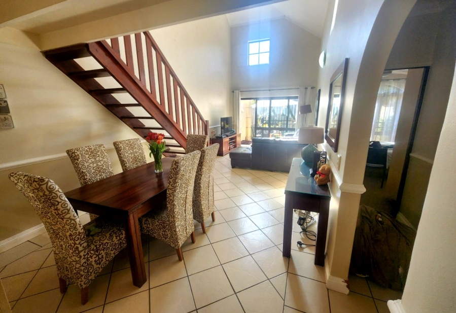 2 Bedroom Property for Sale in Sunninghill Gauteng