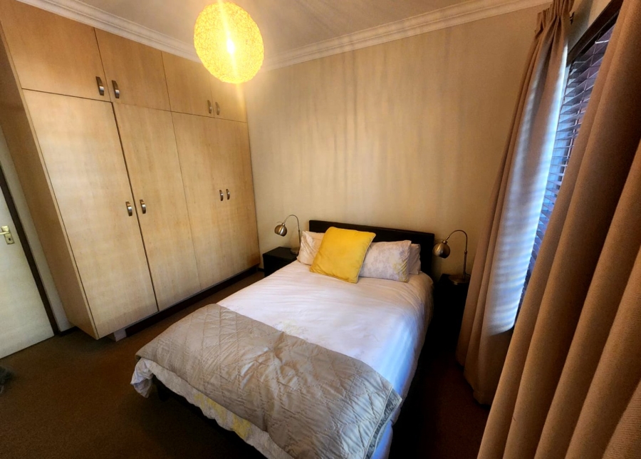 2 Bedroom Property for Sale in Sunninghill Gauteng