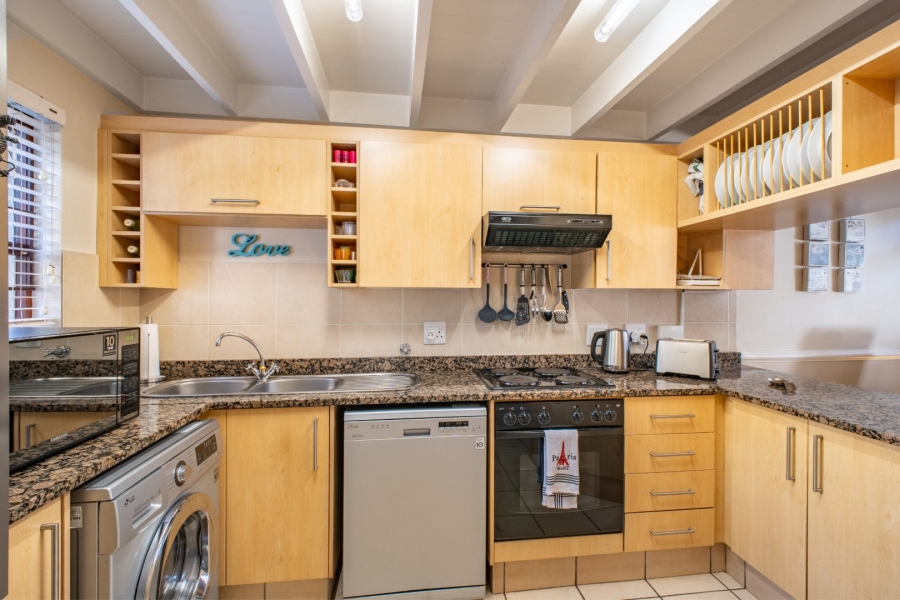 2 Bedroom Property for Sale in Sunninghill Gauteng