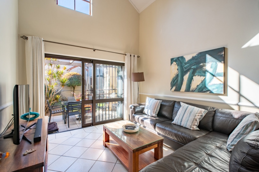 2 Bedroom Property for Sale in Sunninghill Gauteng