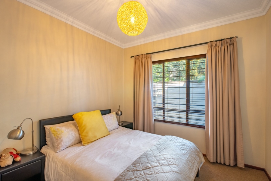 2 Bedroom Property for Sale in Sunninghill Gauteng