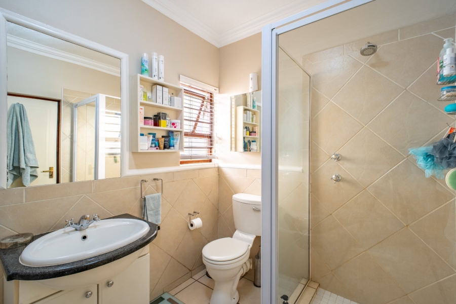 2 Bedroom Property for Sale in Sunninghill Gauteng
