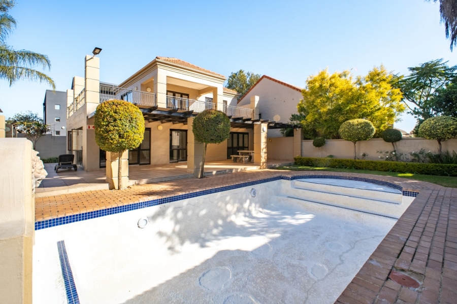 2 Bedroom Property for Sale in Sunninghill Gauteng