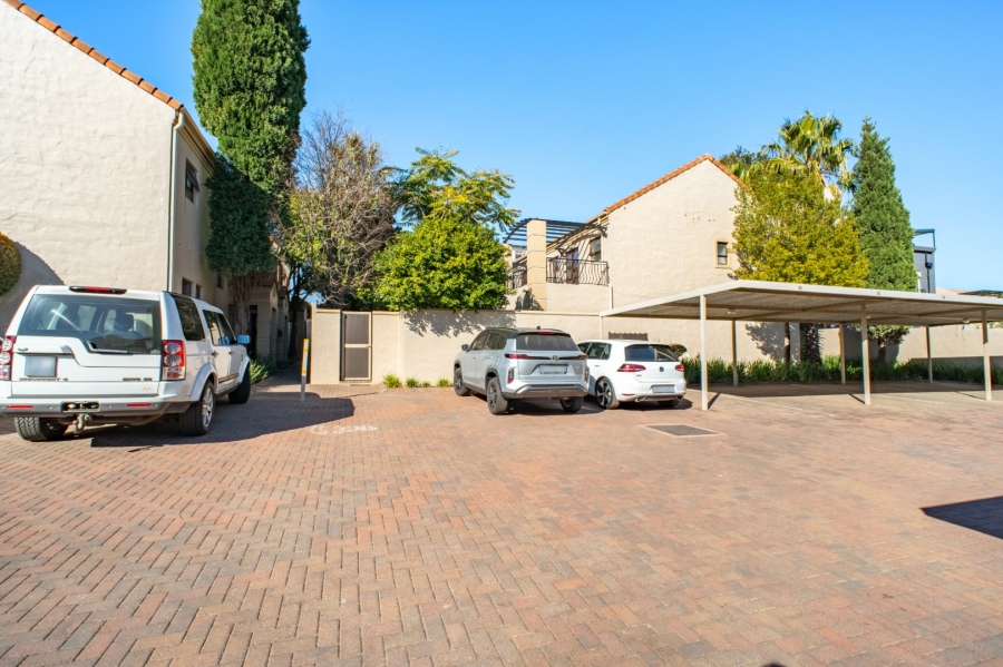 2 Bedroom Property for Sale in Sunninghill Gauteng