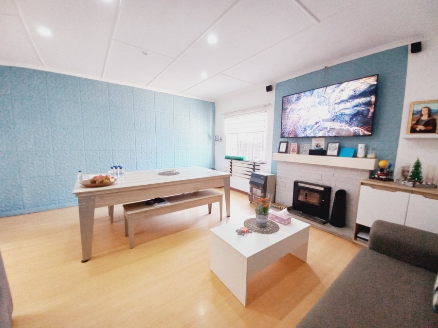 3 Bedroom Property for Sale in Harmelia Gauteng