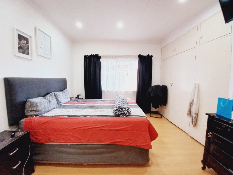 3 Bedroom Property for Sale in Harmelia Gauteng