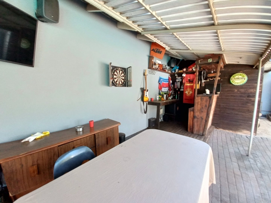 3 Bedroom Property for Sale in Harmelia Gauteng