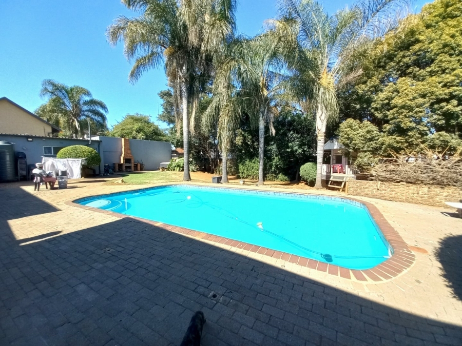 3 Bedroom Property for Sale in Harmelia Gauteng