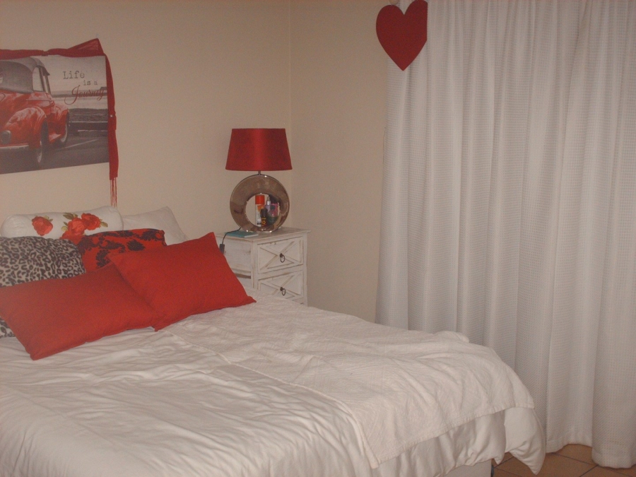 3 Bedroom Property for Sale in Kookrus Gauteng