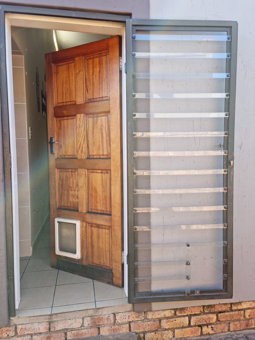 3 Bedroom Property for Sale in Kookrus Gauteng