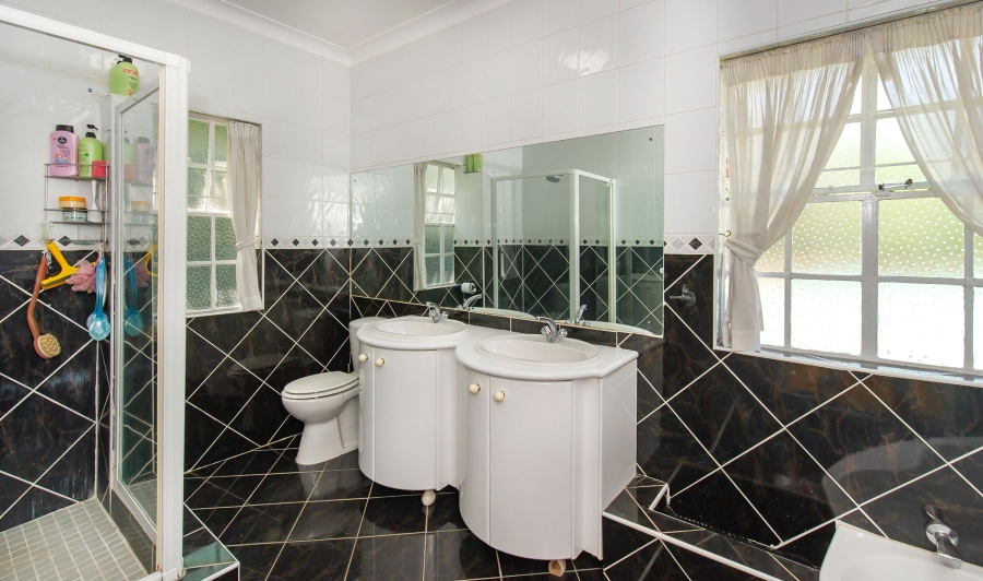 4 Bedroom Property for Sale in Bryanston Gauteng