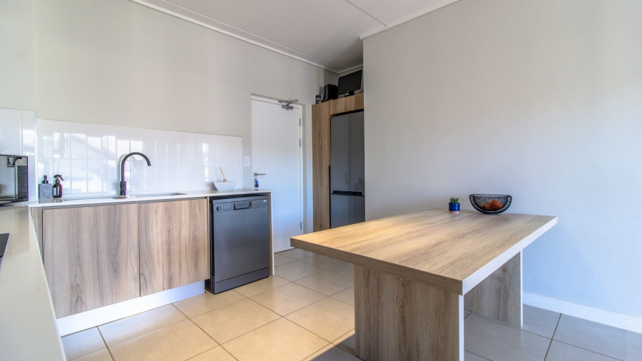 1 Bedroom Property for Sale in Mulbarton Gauteng