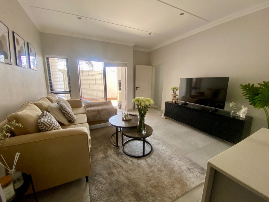 2 Bedroom Property for Sale in Bryanston Gauteng
